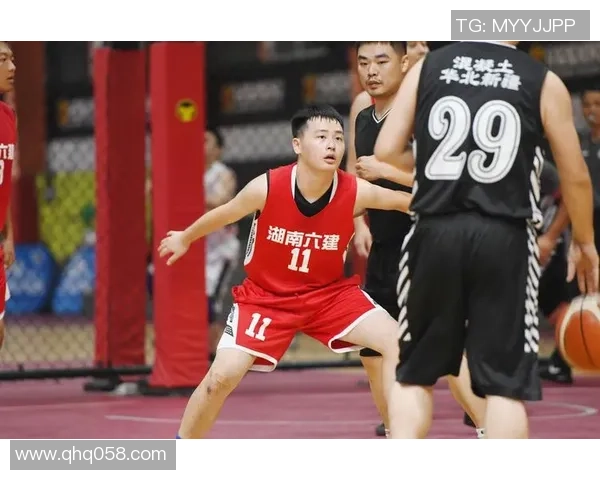 青春无畏追梦路足球明星的奋斗与荣耀宣言 青春无畏追梦路足球明星的奋斗与荣耀宣言