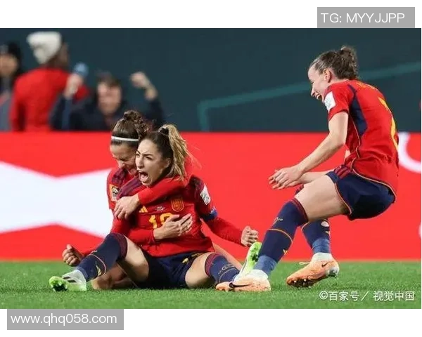 韩国女星热议足球明星背后的故事与魅力展现 韩国女星热议足球明星背后的故事与魅力展现